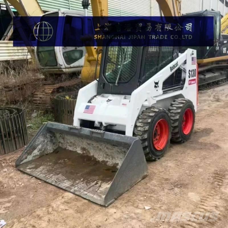 Bobcat S 130 スキッドステアローダー