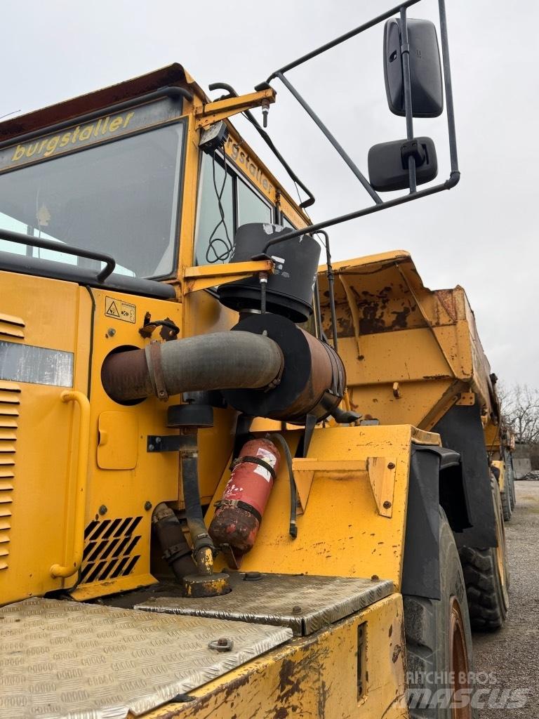 Volvo A 30 C アーティキュレート式ダンプトラック