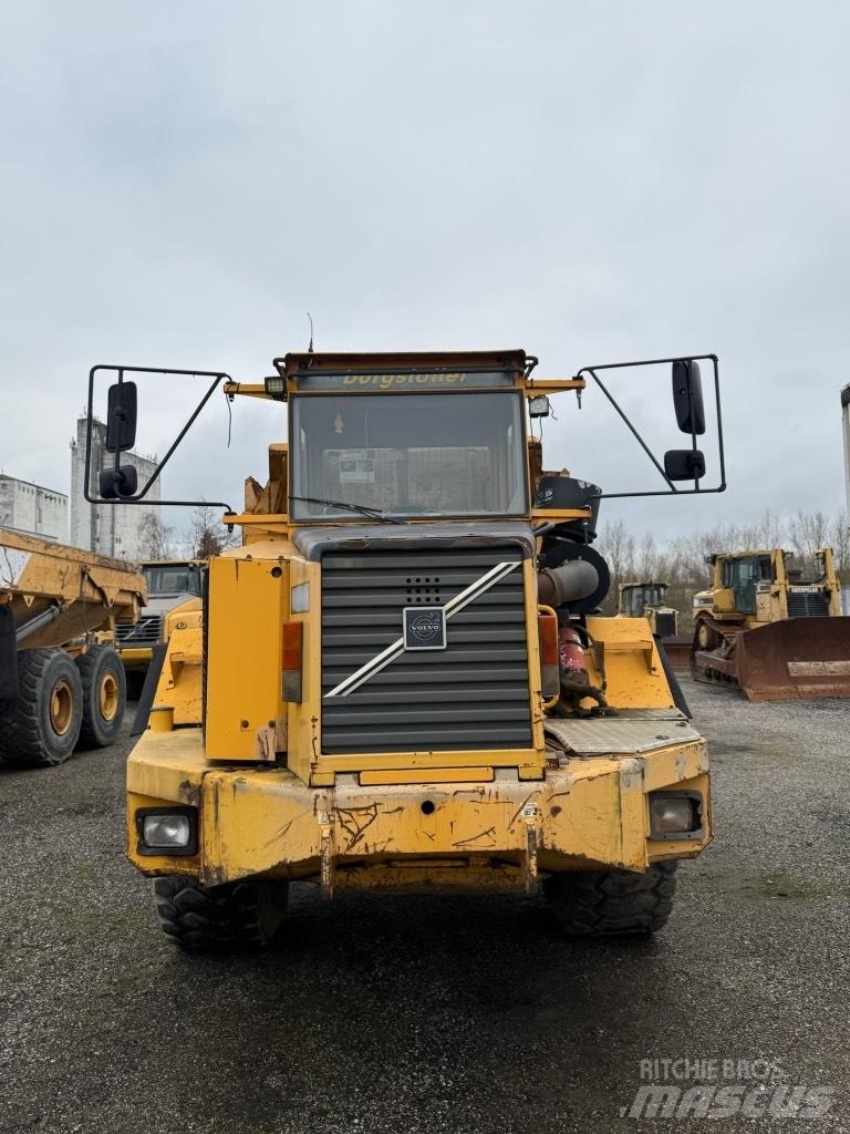 Volvo A 30 C アーティキュレート式ダンプトラック