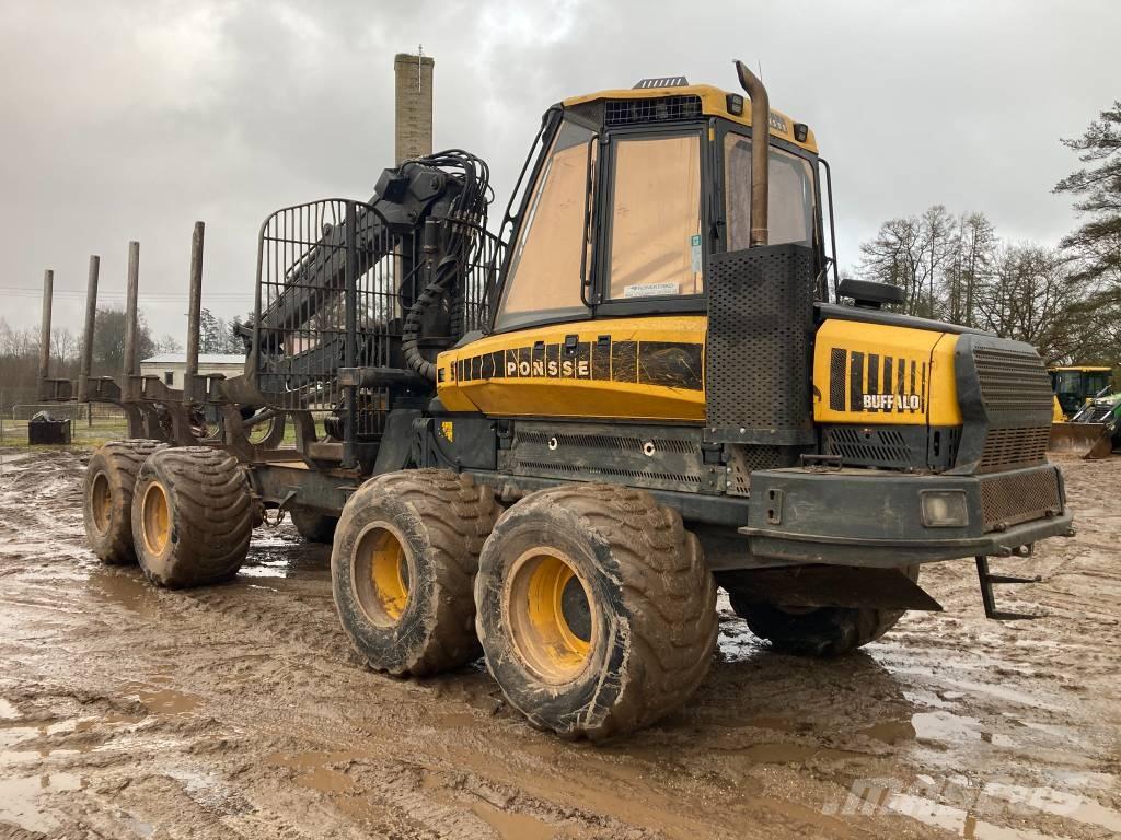 Ponsse Buffalo フォワーダー