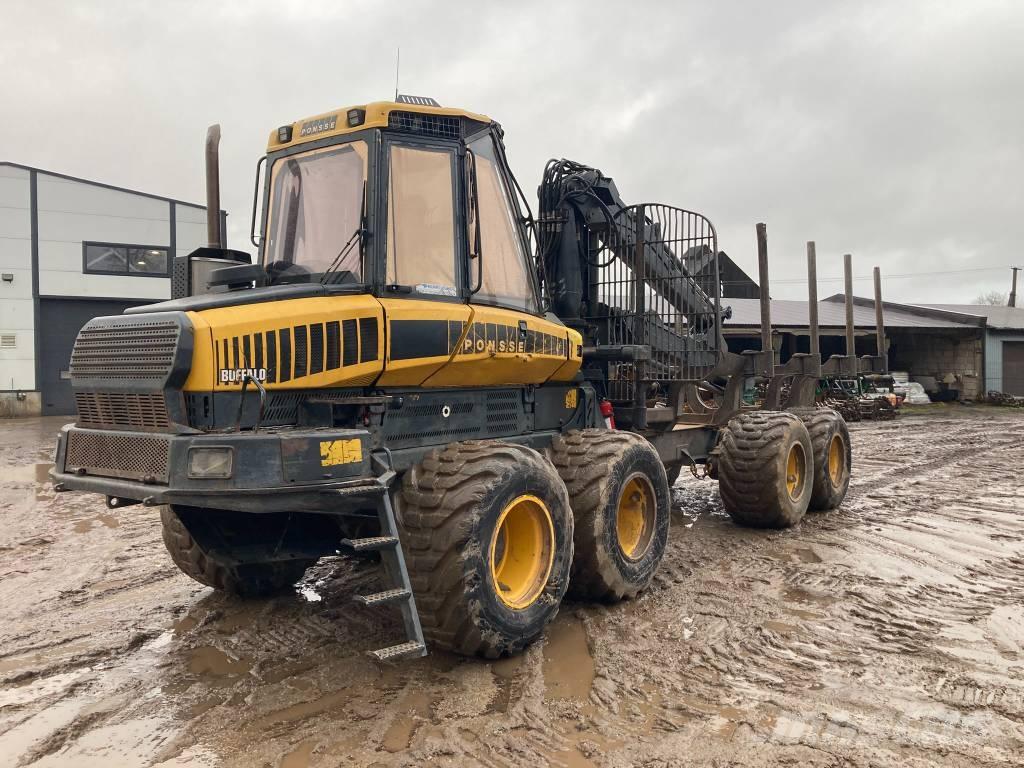 Ponsse Buffalo フォワーダー