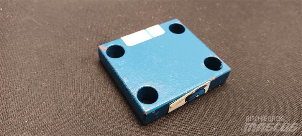 Rottne 064-0033 ハーベスタヘッド