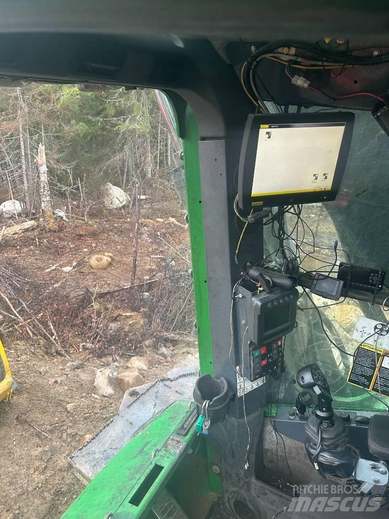 John Deere 903 K ハーベスター