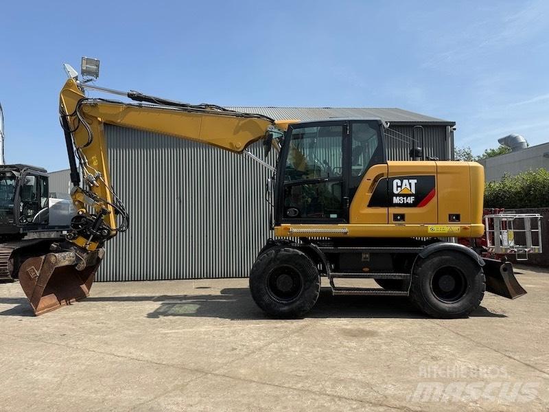 CAT M314F ホイール式油圧ショベル（パワーショベル・ユンボ・バックホー）