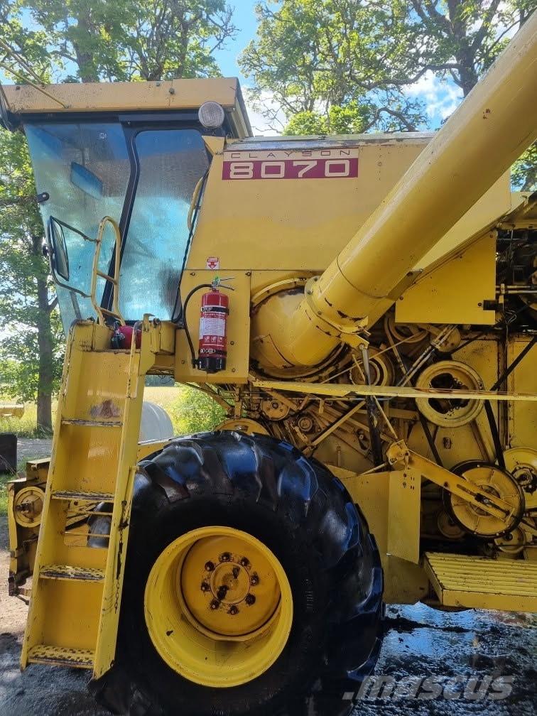 New Holland 8070, 20” コンバイン