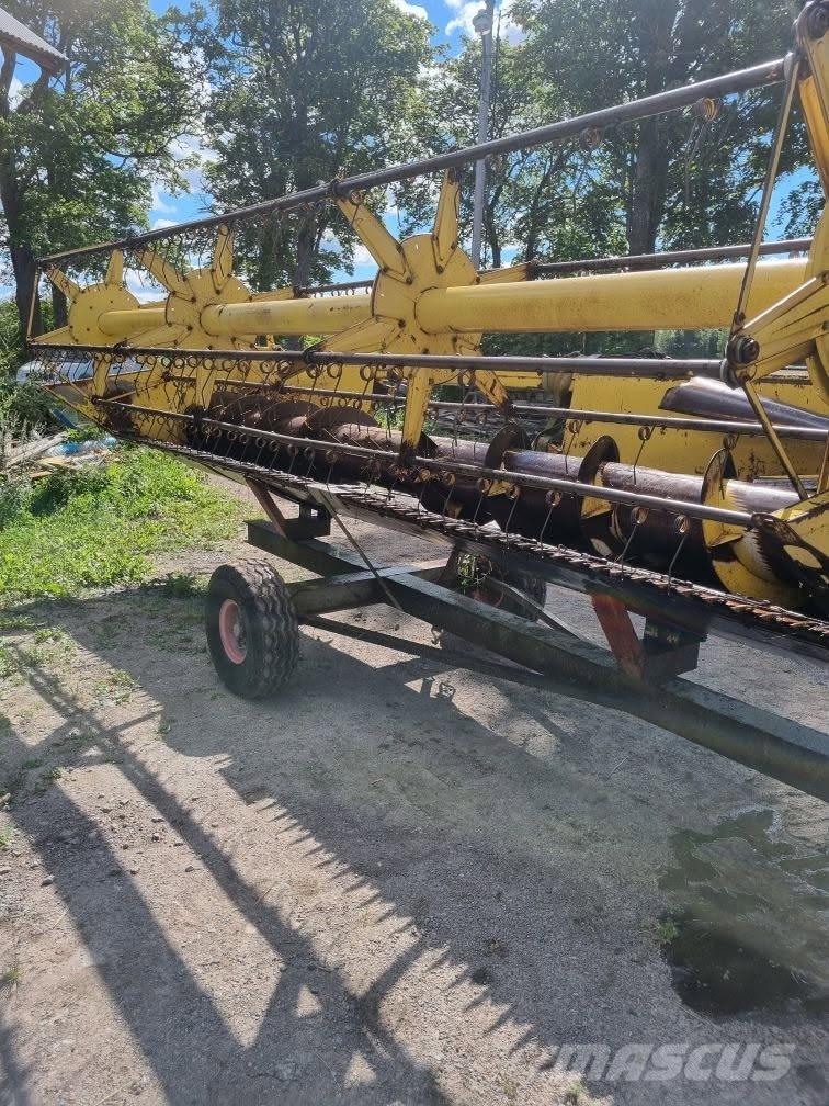 New Holland 8070, 20” コンバイン
