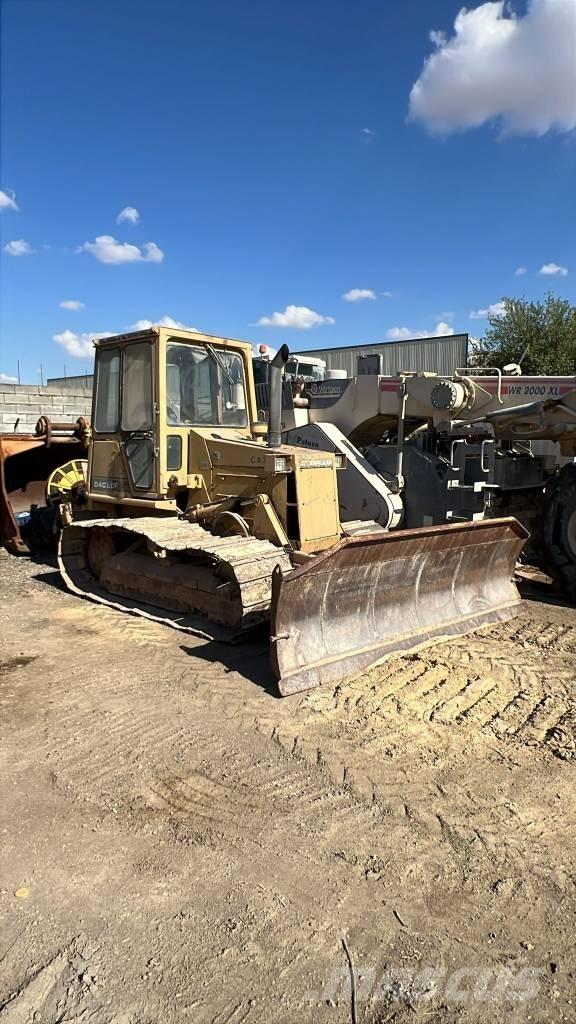 CAT D 4 C ブルドーザー