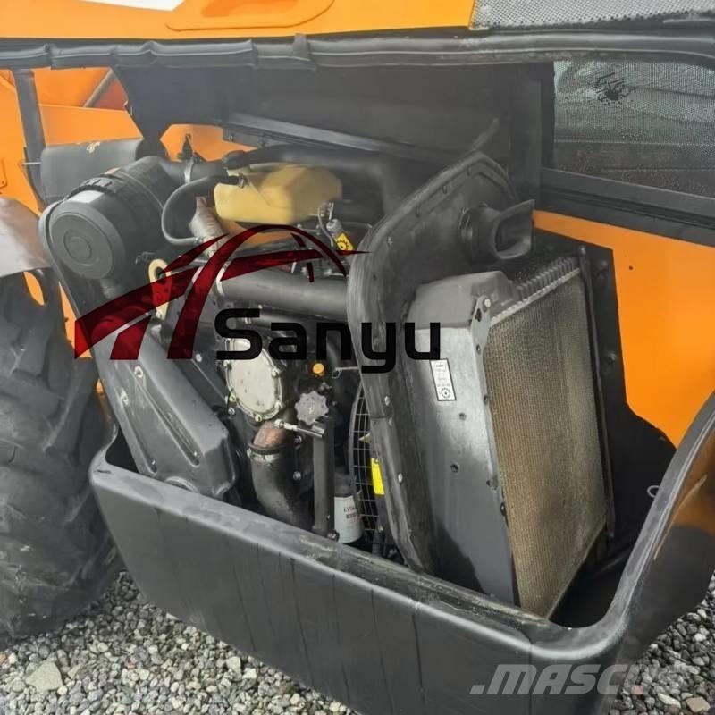 JCB 535-95 テレスコーピックハンドラー