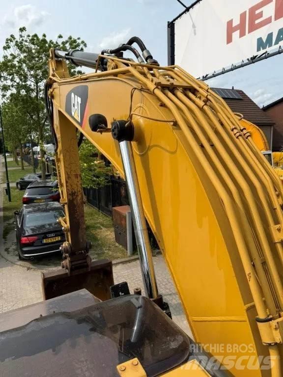 CAT 320DL 大型油圧ショベル12t以上（パワーショベル・ユンボ）