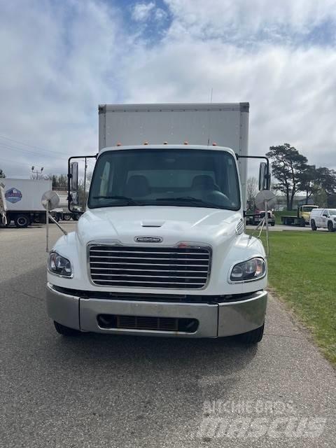 Freightliner M2106 ボックスボディー、ウイング、箱車