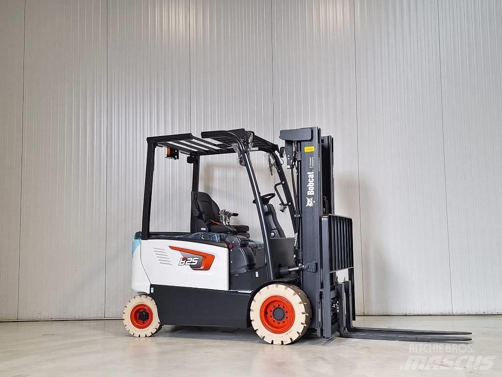 Bobcat B25X-7 PLUS バッテリーフォークリフト