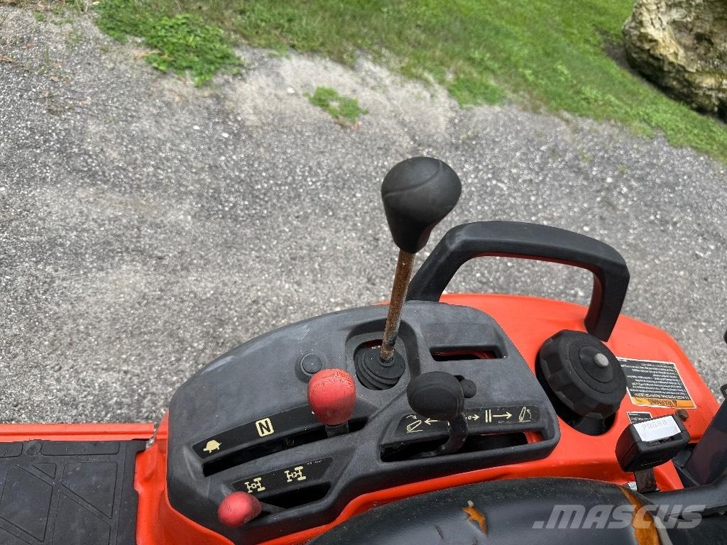 Kubota BX2380 トラクター