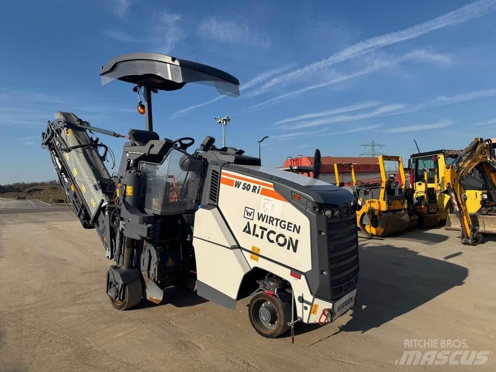 Wirtgen W 50 RI アスファルトコールドミリングマシーン