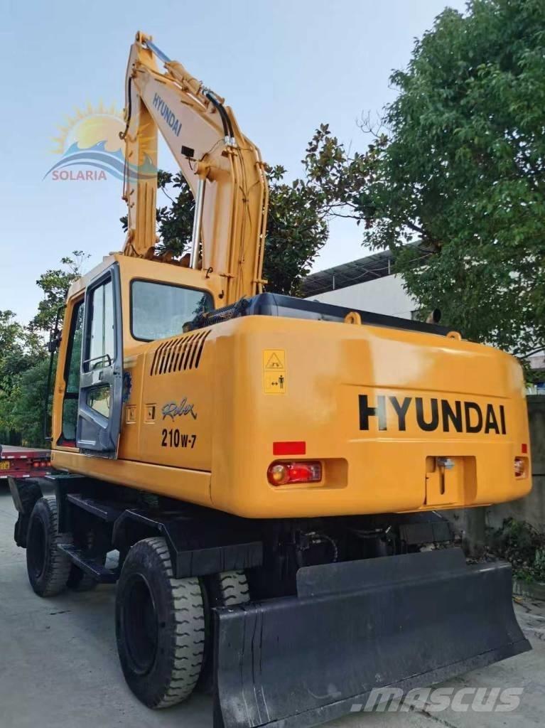 Hyundai R210w-7 ホイール式油圧ショベル（パワーショベル・ユンボ・バックホー）
