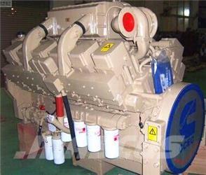 Cummins KTA38-M1045 エンジン