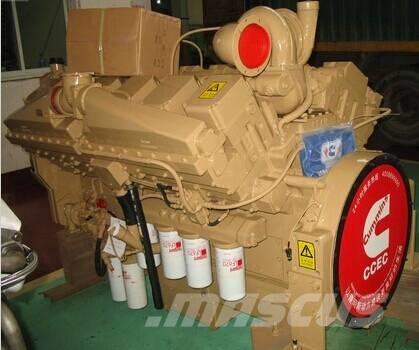 Cummins KTA38-M1045 エンジン