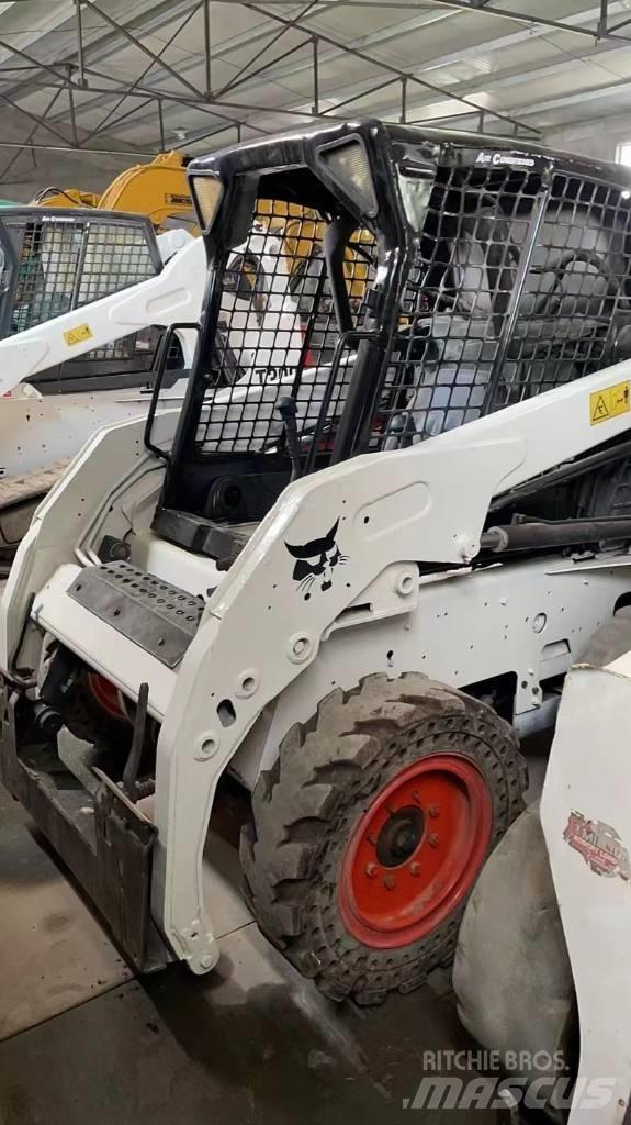 Bobcat S 160 スキッドステアローダー