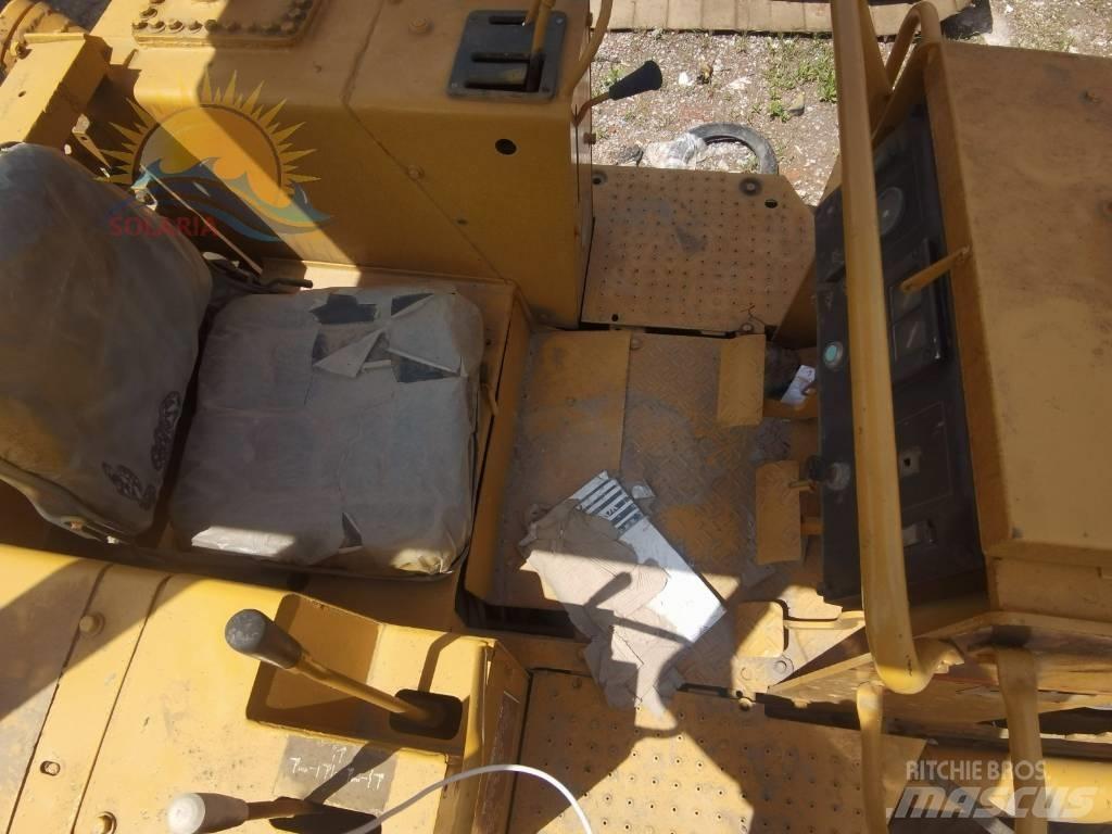CAT D 3 C ブルドーザー