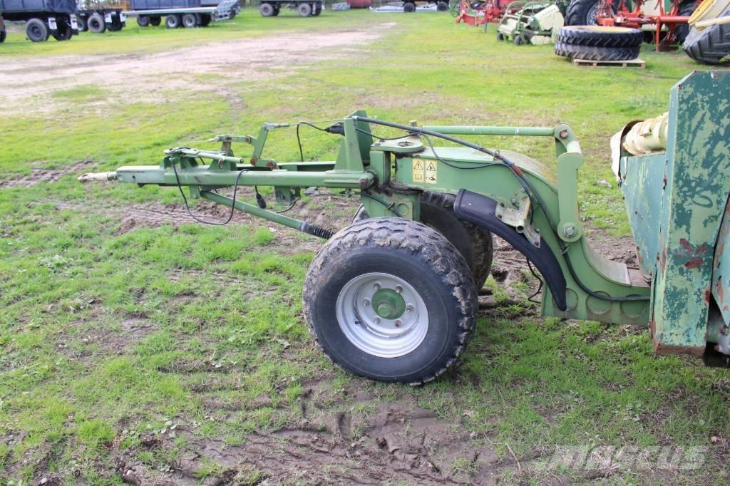 Krone Big X V12 自走式フォレージハーベスター