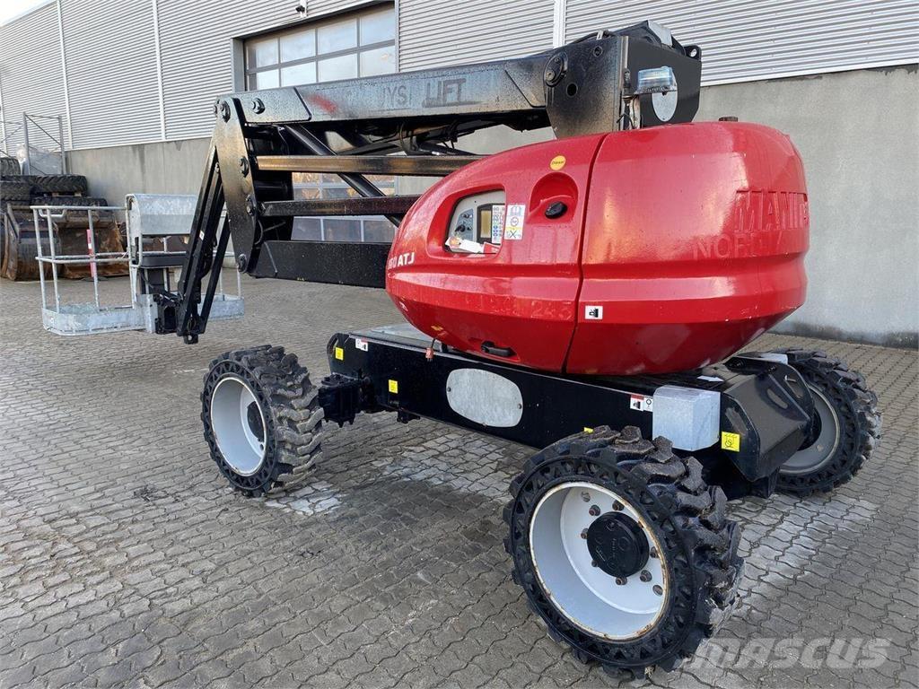 Manitou 160ATJ RC ブームリフト　屈伸型