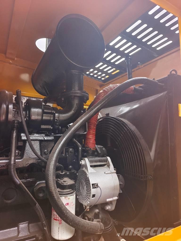 XCMG GR 2153 モーターグレーダー