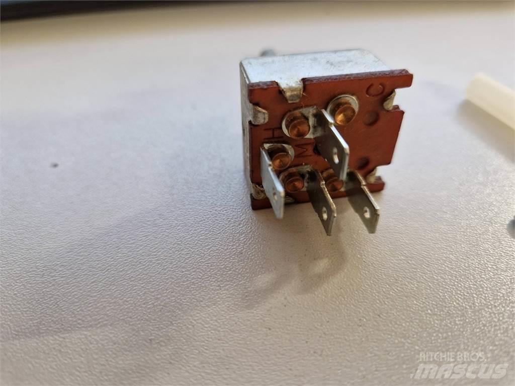 Rottne 077-0071 電子機器