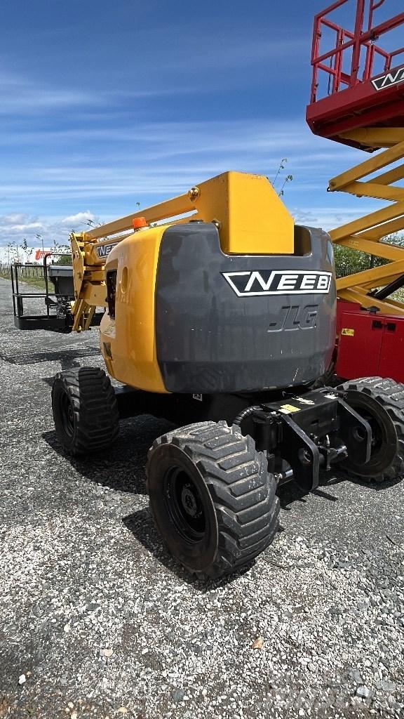 JLG 450 AJ ブームリフト　屈伸型