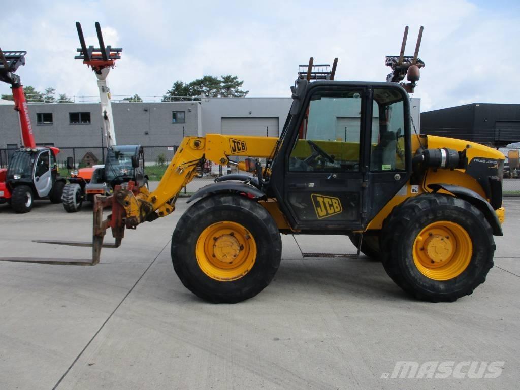 JCB 526 S (628) テレスコーピックハンドラー