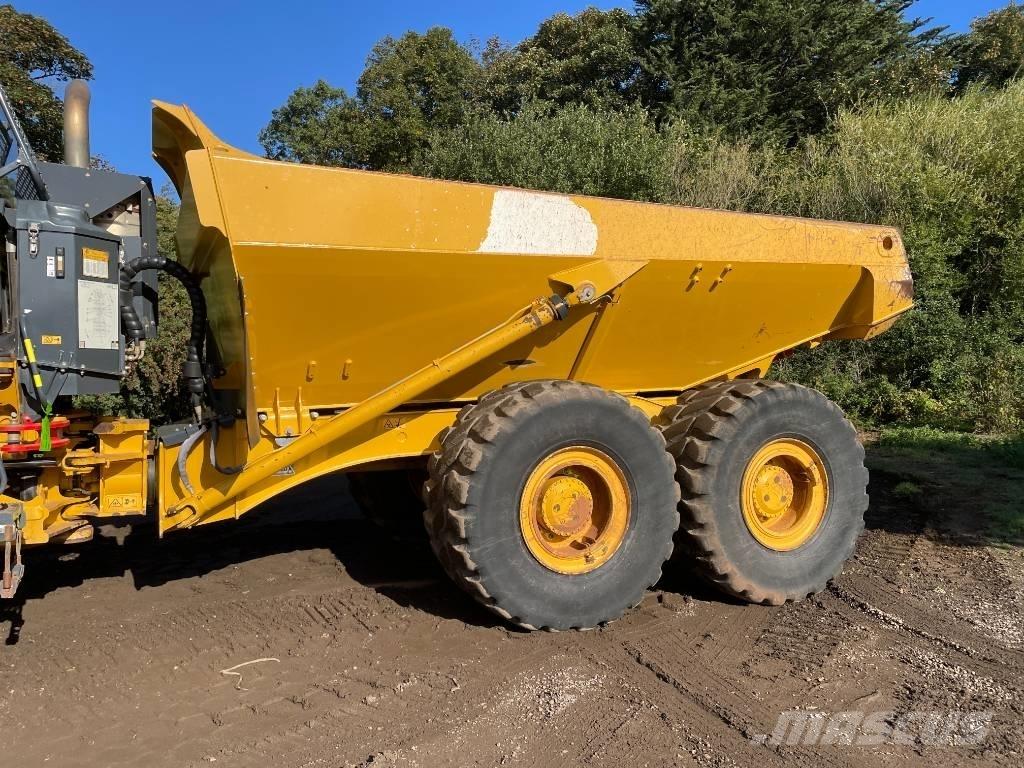 Bell B 25 E EPA アーティキュレート式ダンプトラック