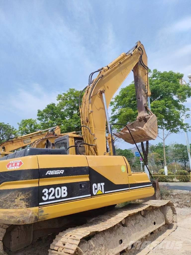 CAT 320 B 大型油圧ショベル12t以上（パワーショベル・ユンボ）