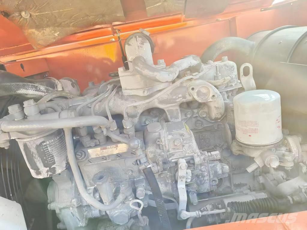 Hitachi ZX 60 ミニ油圧ショベル 7t以下（ミニユンボ・ミニディガー）