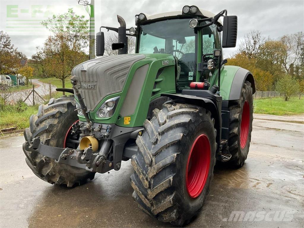 Fendt 828 Vario S4 トラクター