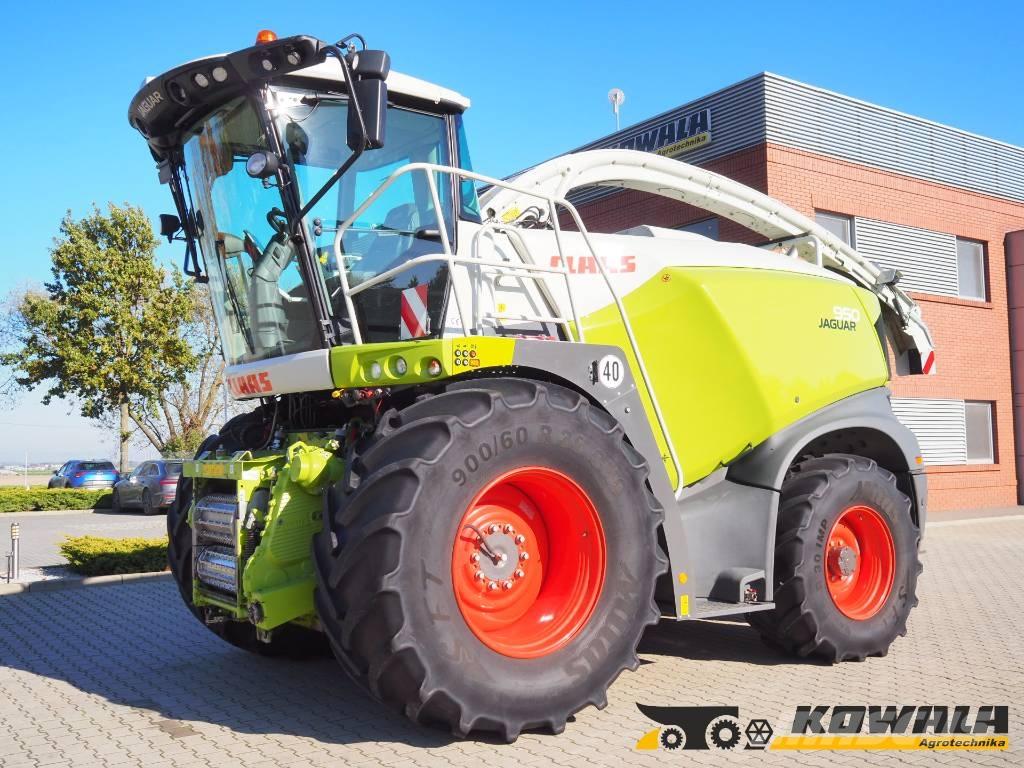CLAAS Jaguar 950 4x4 自走式フォレージハーベスター