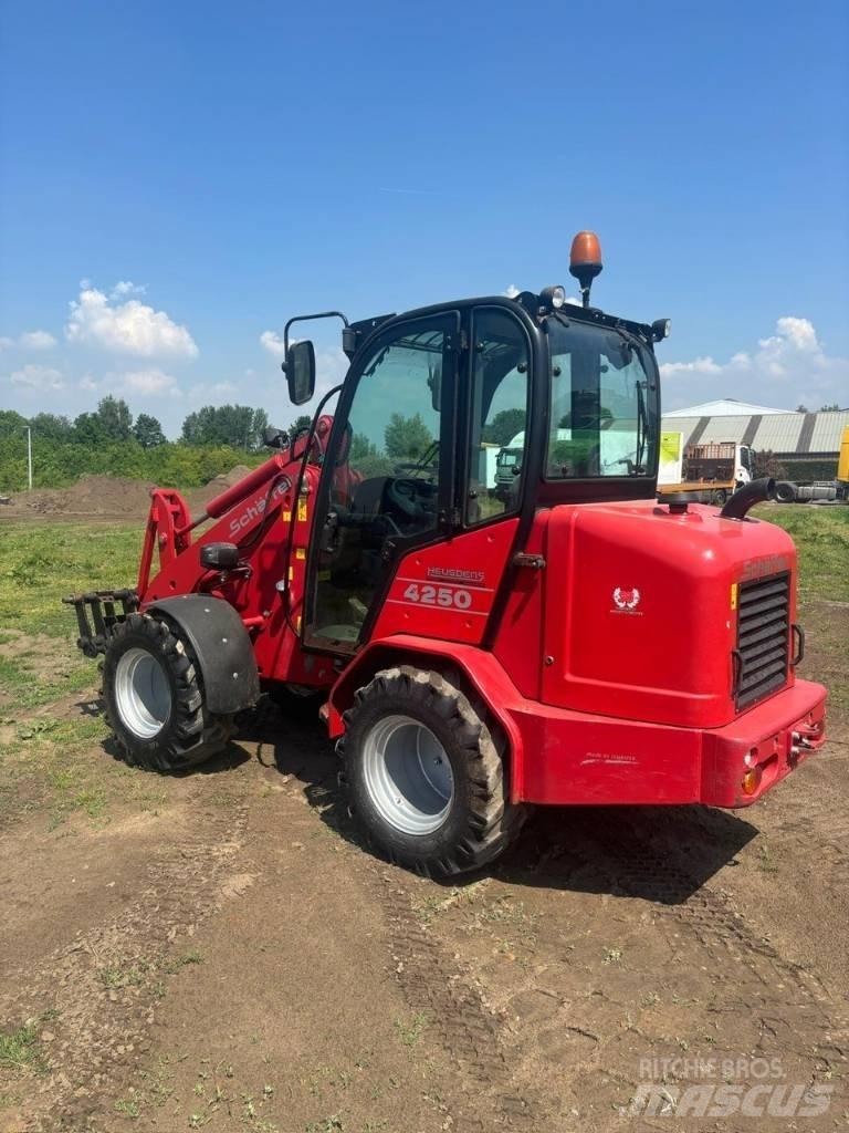 Schäffer 4250 ミニローダー