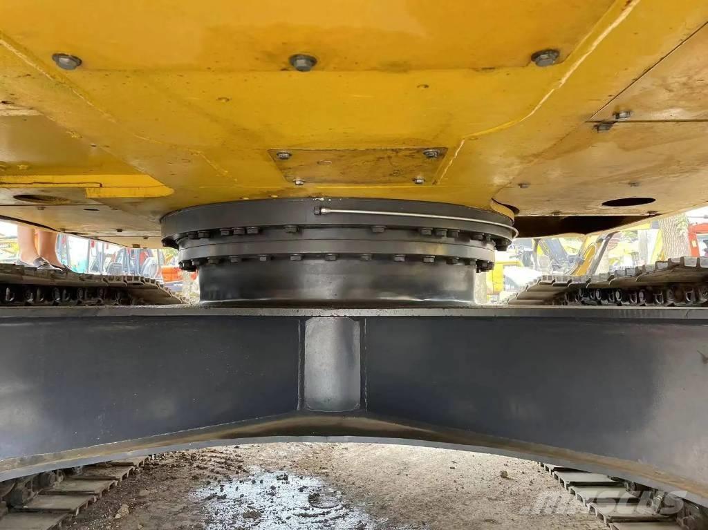 Komatsu PC240-8 大型油圧ショベル12t以上（パワーショベル・ユンボ）
