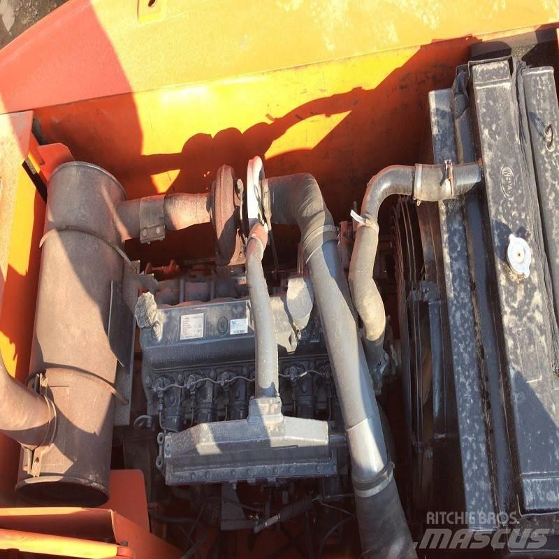 Doosan dh220lc-7 大型油圧ショベル12t以上（パワーショベル・ユンボ）