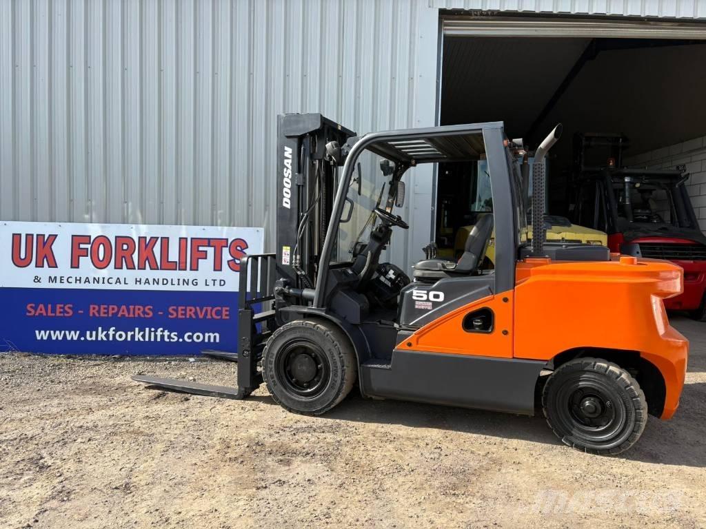 Doosan D50SC-7 ディーゼル・軽油