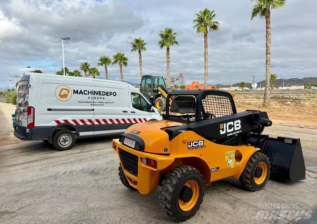 JCB 520-40 テレスコーピックハンドラー