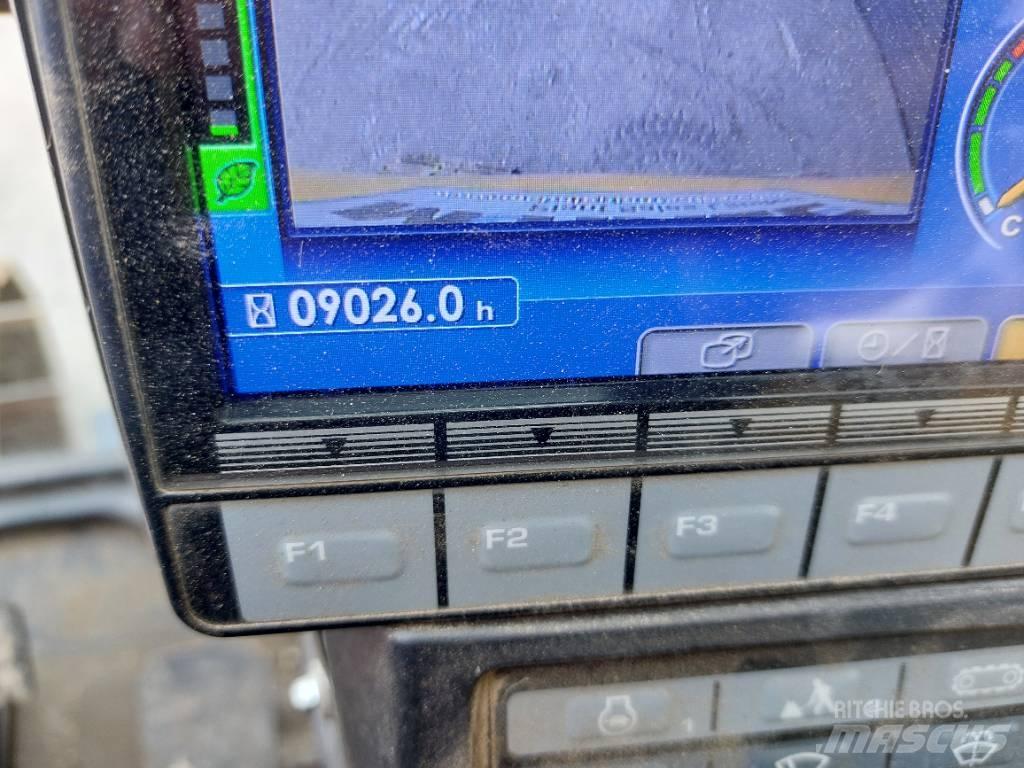 Komatsu PC138USLC-11 大型油圧ショベル12t以上（パワーショベル・ユンボ）