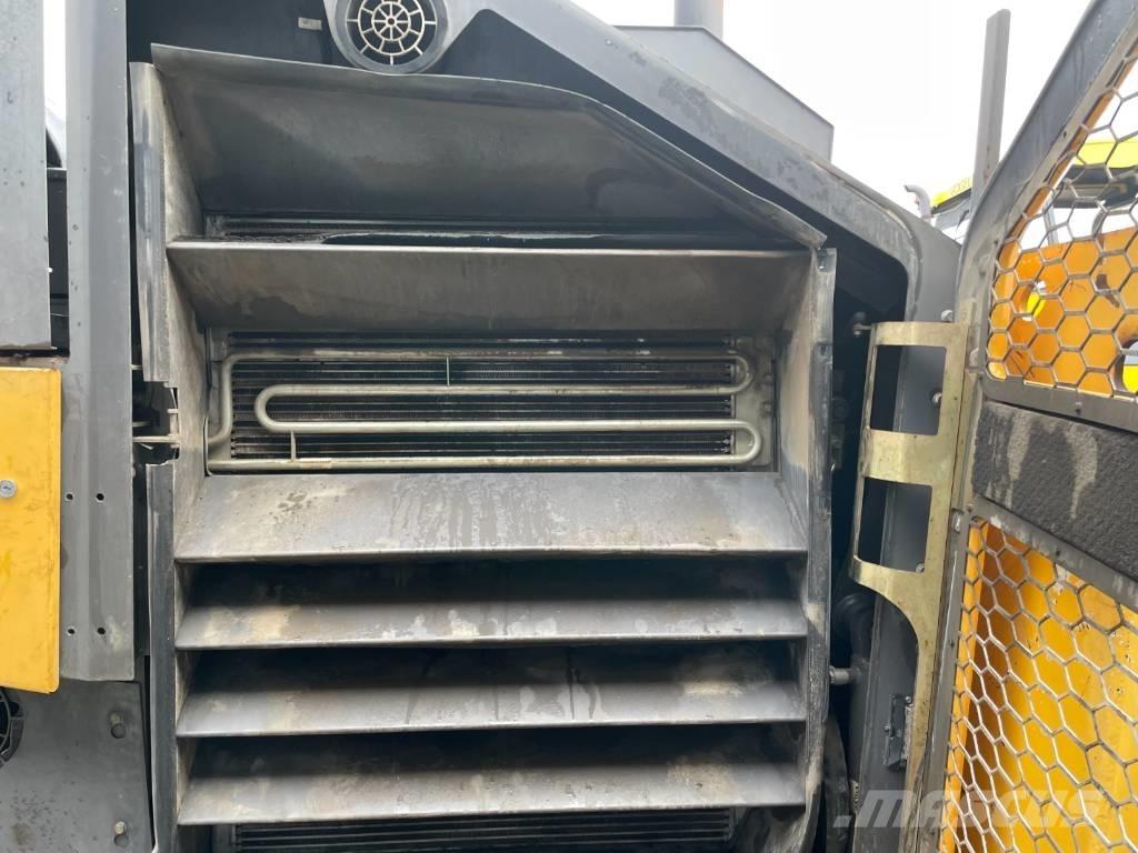 Volvo P7820C アスファルトフィニッシャ