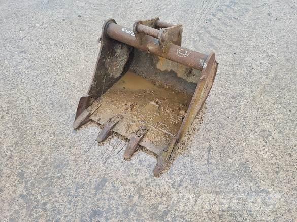  2' BUCKET, 35mm PINS バケット