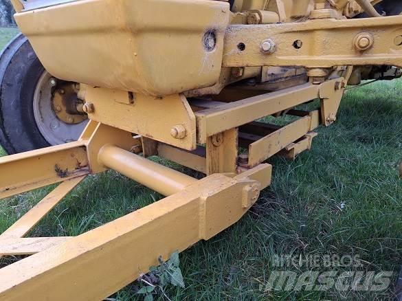 Ford 2000 TRACTOR 建設機械 -　その他