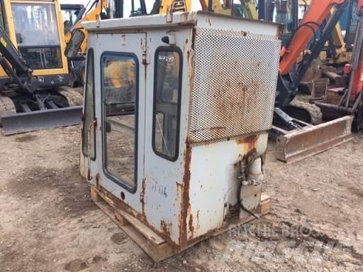 Hitachi CAB 建設機械 -　その他