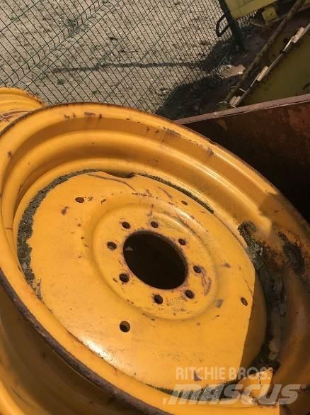  MASSEY REAR WHEEL タイヤ、ホイル、リム