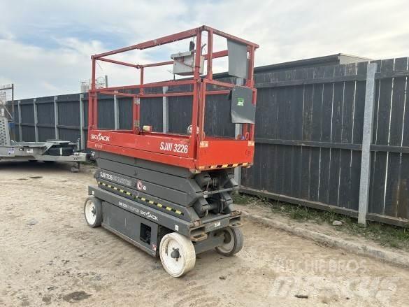 SkyJack SJ111-3266 建設機械 -　その他