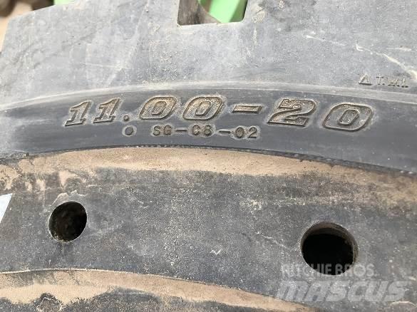  SOLID WHEELS タイヤ、ホイル、リム