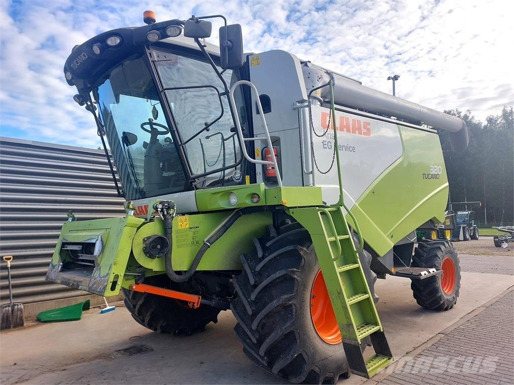 CLAAS Tucano 320 コンバイン
