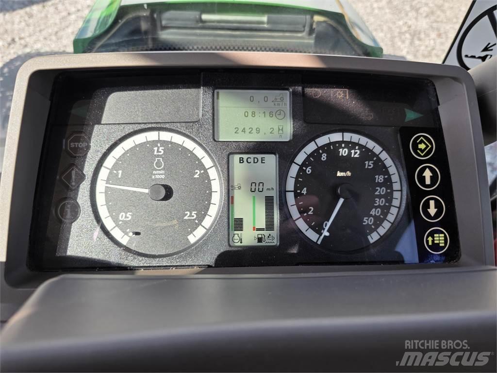 John Deere 6155M トラクター