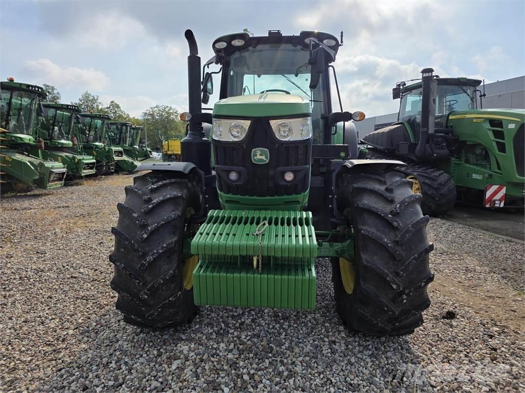 John Deere 6155M トラクター