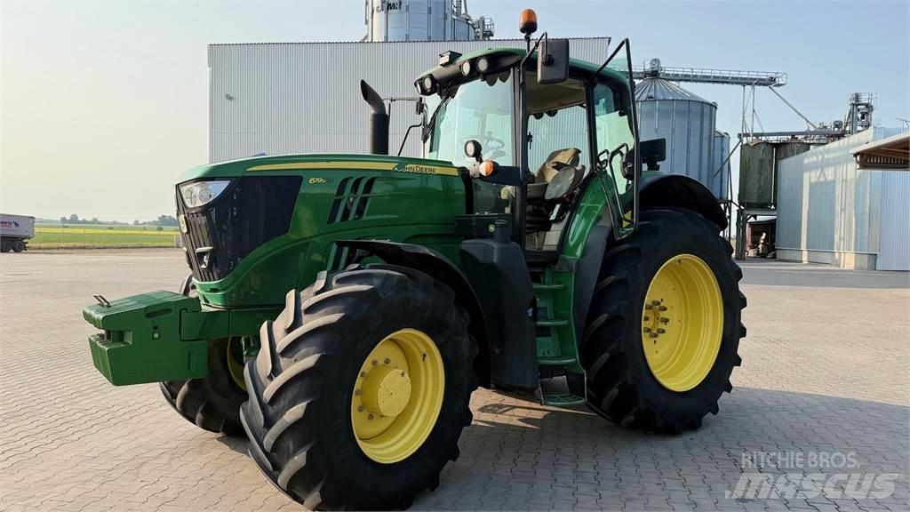 John Deere 6195M トラクター